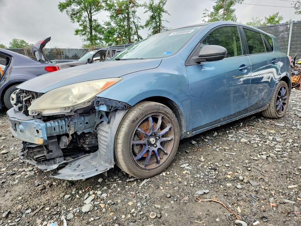 2010 MAZDA Mazda3