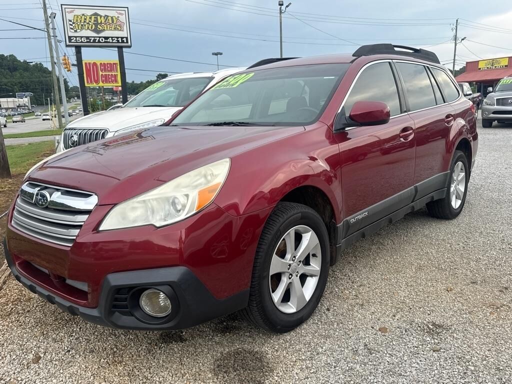 2013 SUBARU Outback