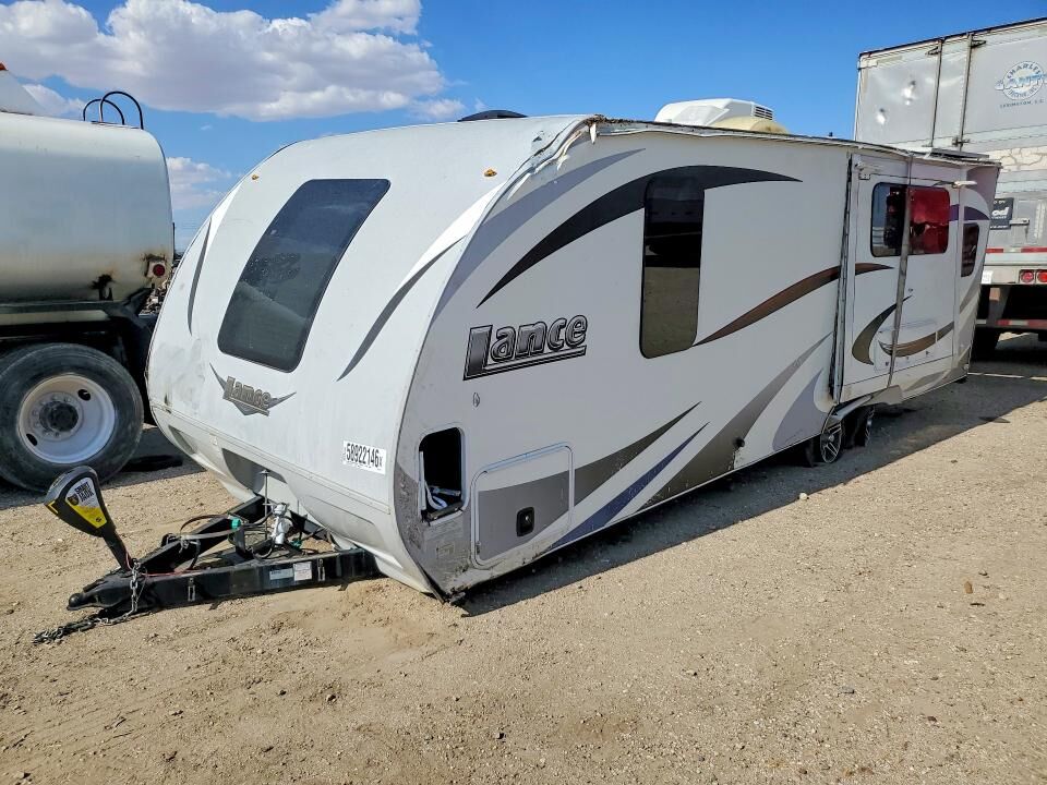 2018 LANCE CAMPER Lance Camper