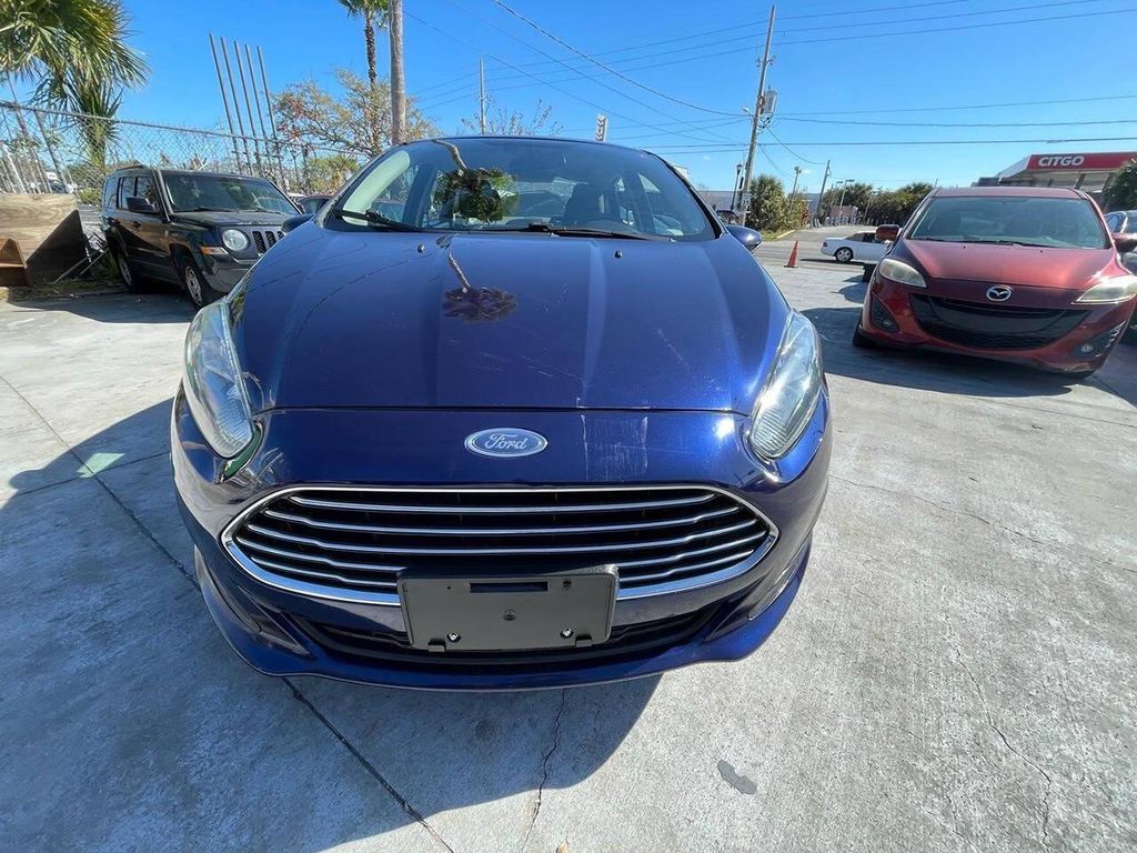 2016 FORD Fiesta