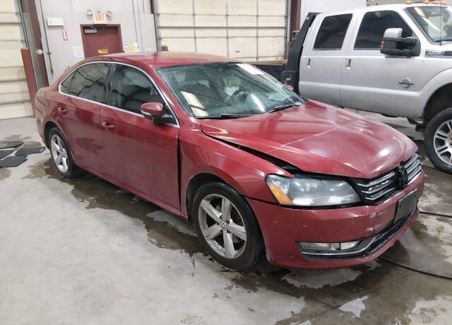 2015 VOLKSWAGEN Passat