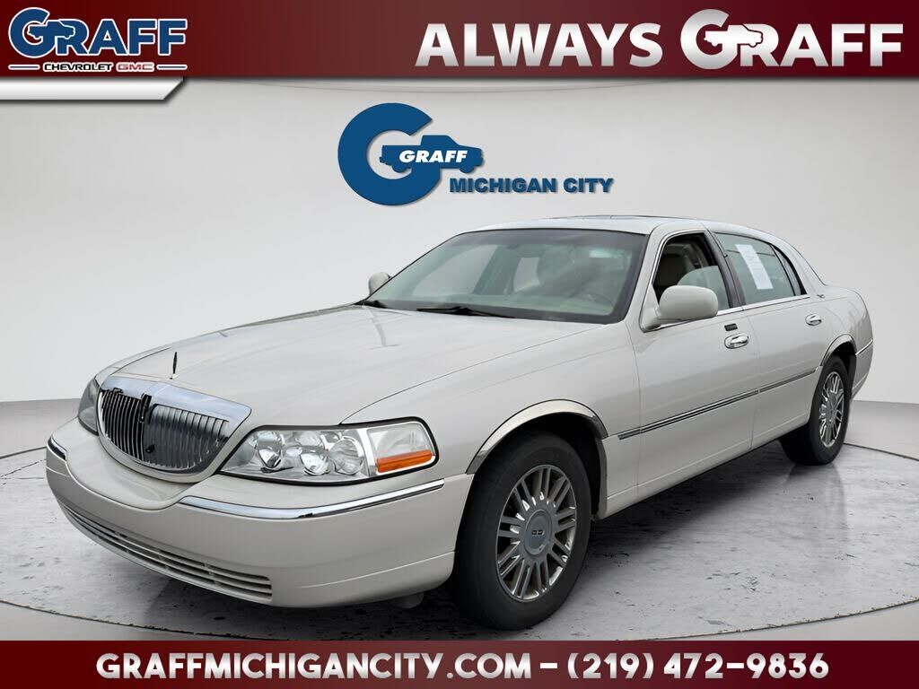 2007 LINCOLN Town Car