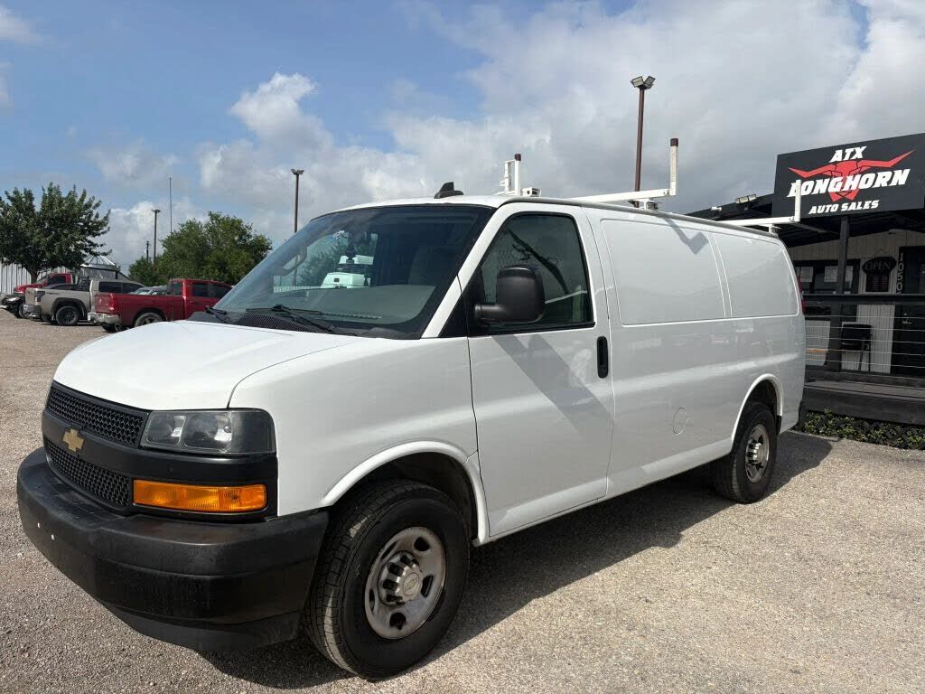 2020 CHEVROLET Express