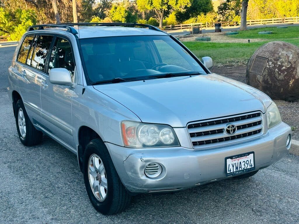 2002 TOYOTA Highlander