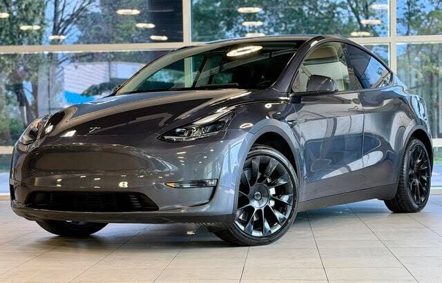 2023 TESLA Model Y