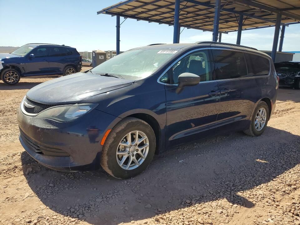 2020 CHRYSLER Voyager