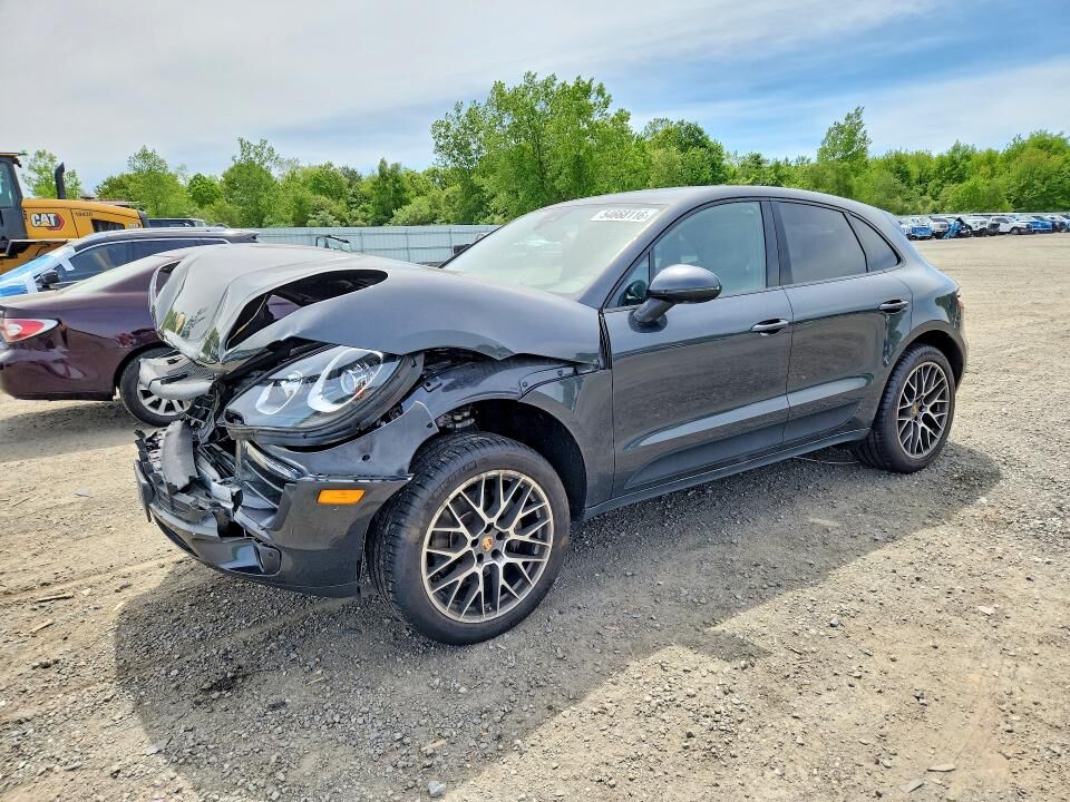 2018 PORSCHE Macan