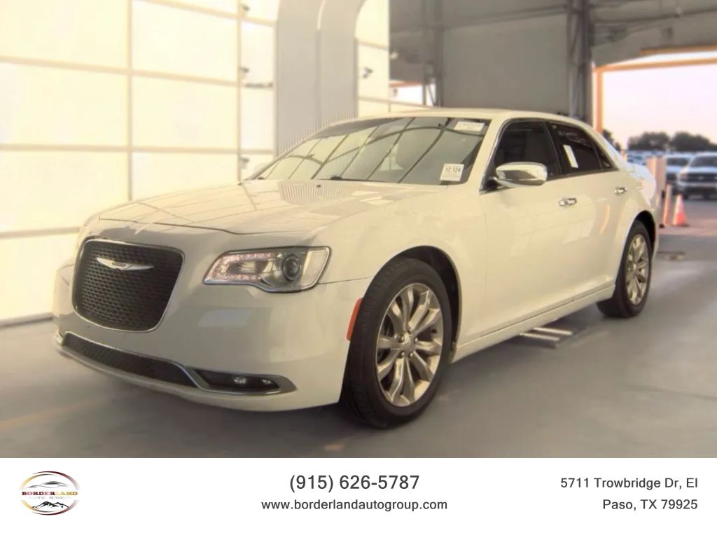 2019 CHRYSLER 300