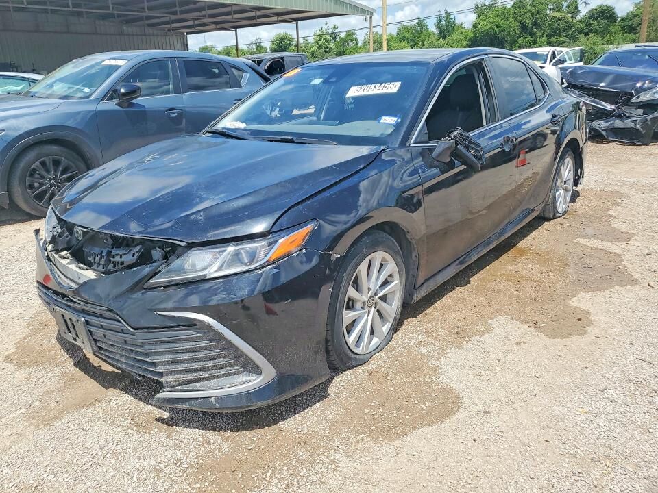 2023 TOYOTA Camry