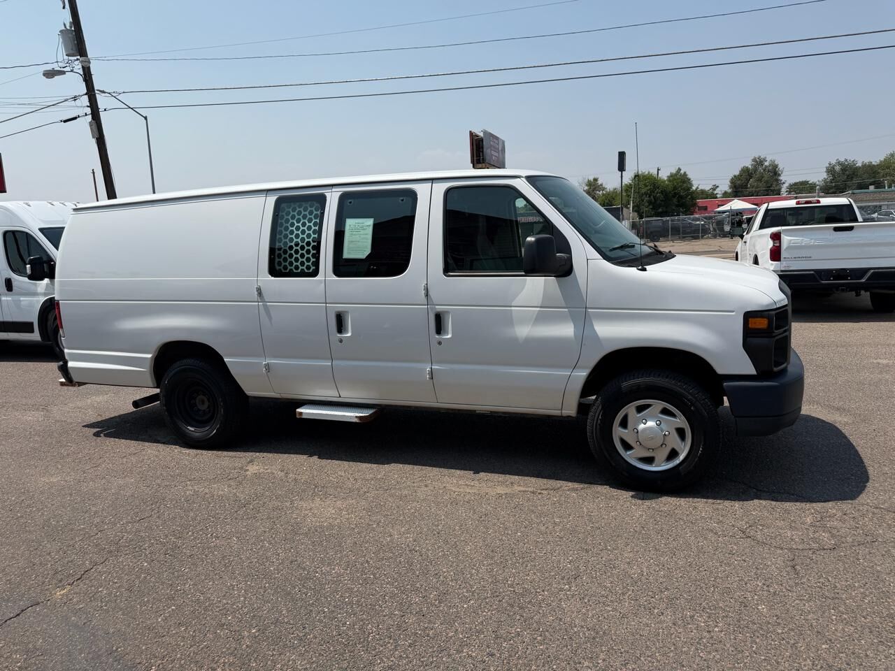 2013 FORD E-350
