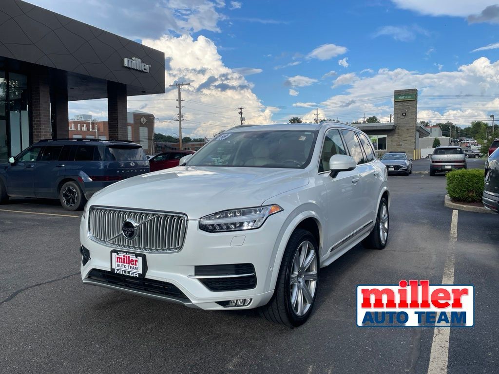 2018 VOLVO XC90