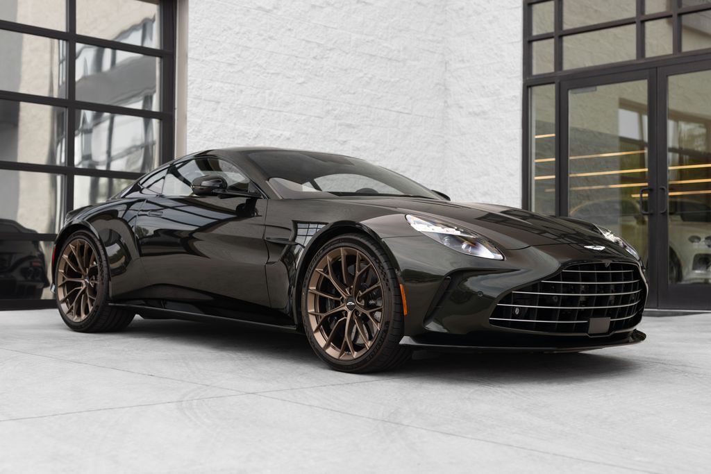 2026 ASTON MARTIN Vantage