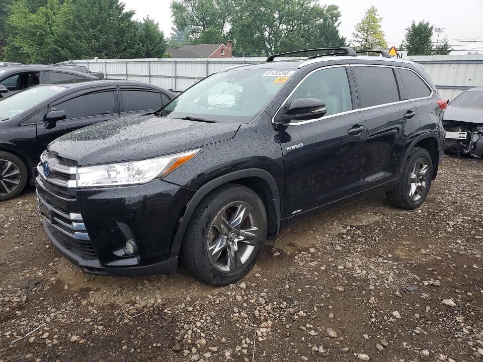 2017 TOYOTA Highlander
