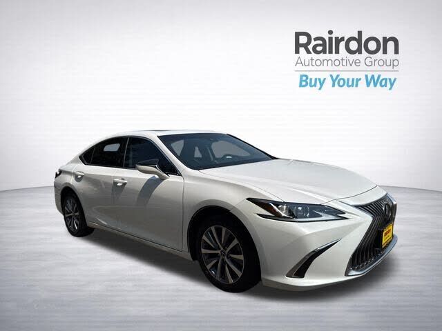 2021 LEXUS ES