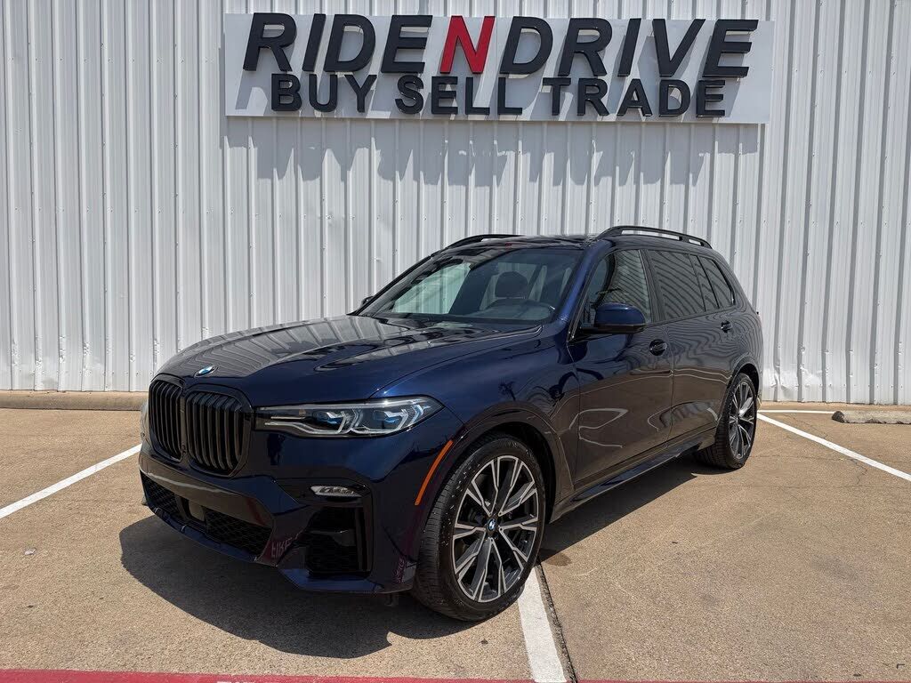 2022 BMW X7
