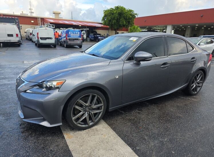 2016 LEXUS IS