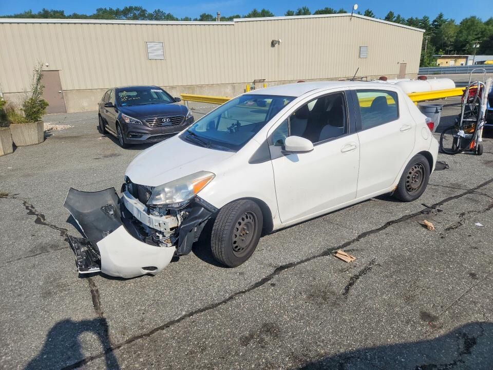 2014 TOYOTA Yaris