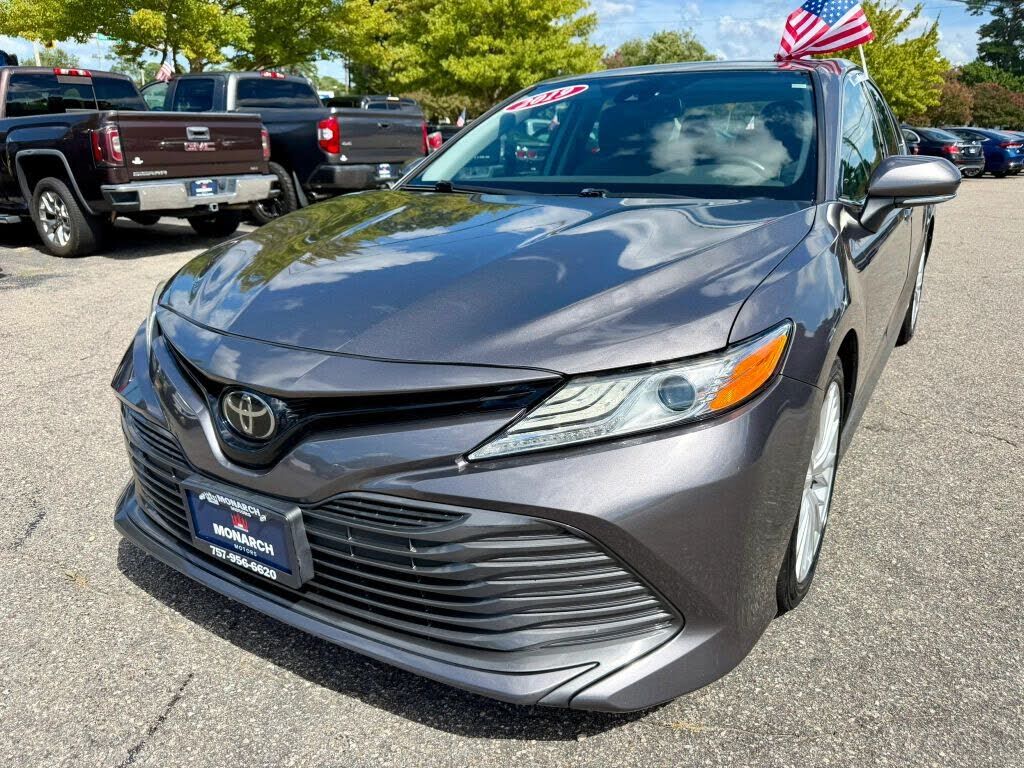 2019 TOYOTA Camry