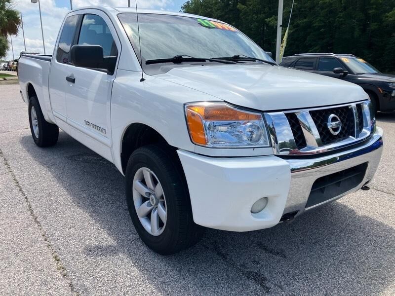 2012 NISSAN Titan