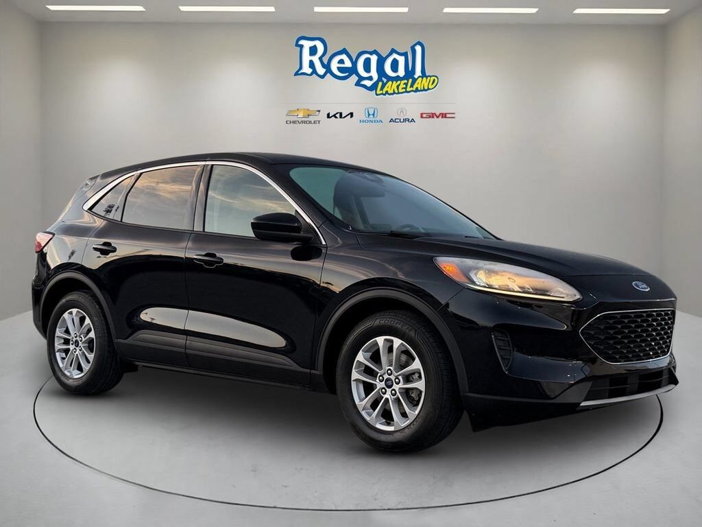 2020 FORD Escape