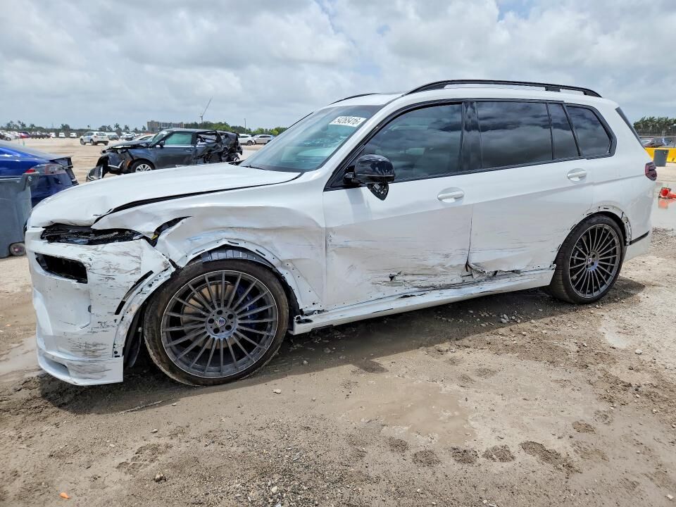 2026 BMW X7