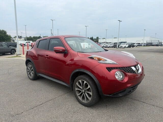 2017 NISSAN Juke