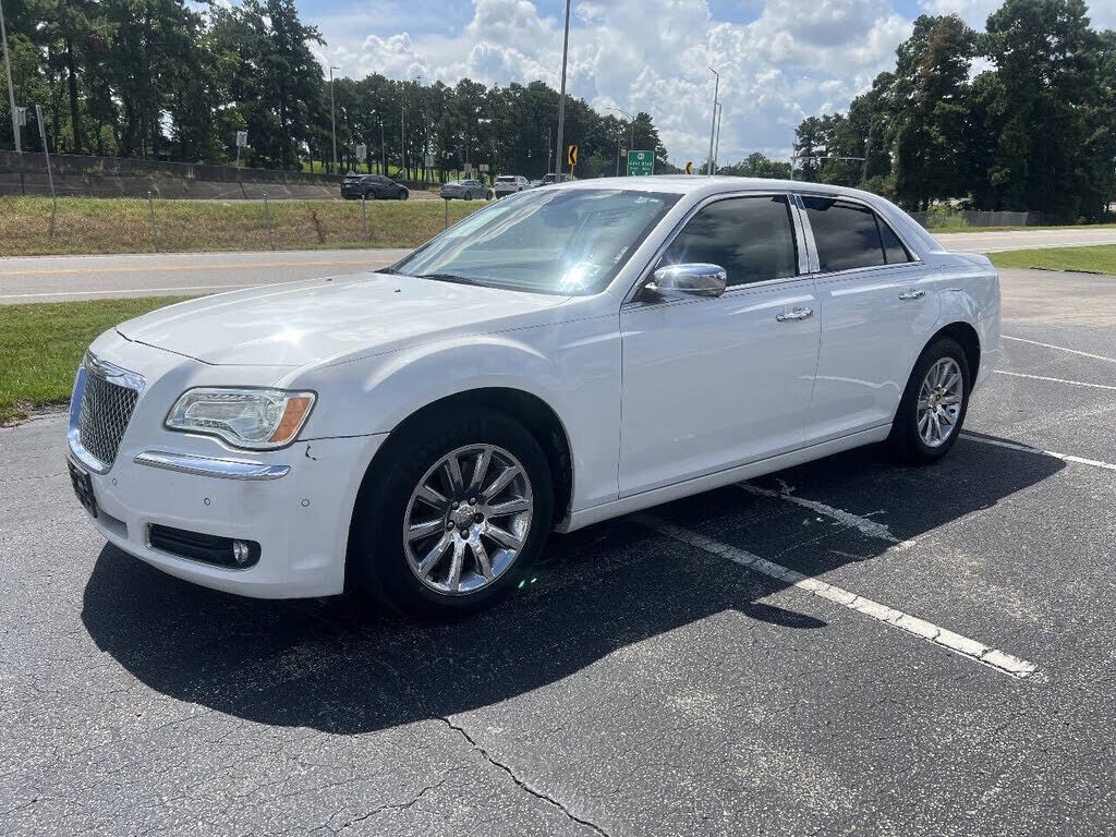 2011 CHRYSLER 300C