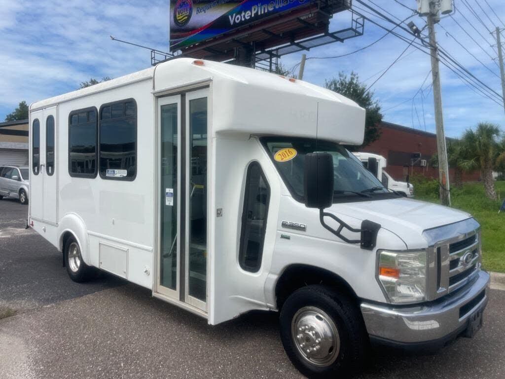 2016 FORD E-350
