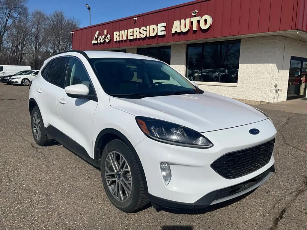 2021 FORD Escape