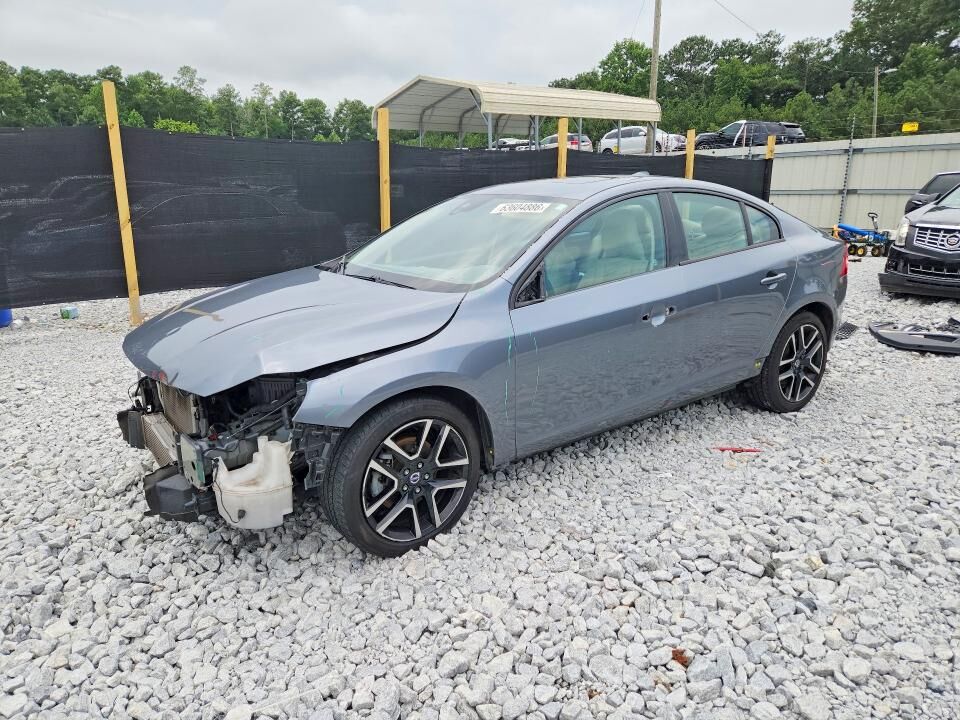 2017 VOLVO S60