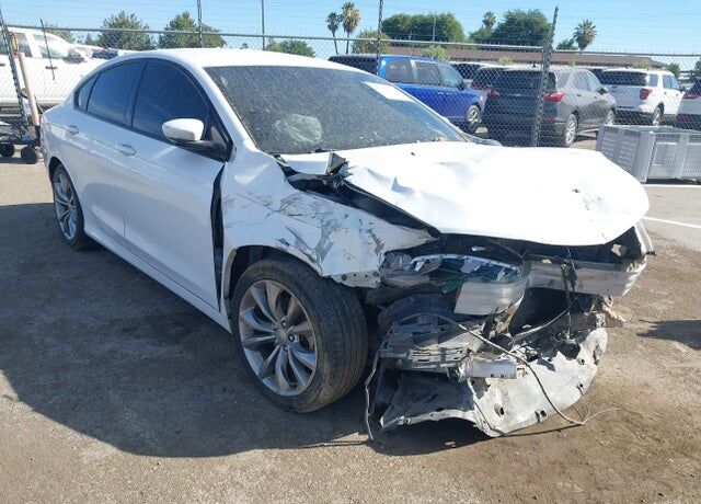 2015 CHRYSLER 200