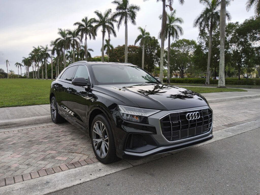 2023 AUDI Q8