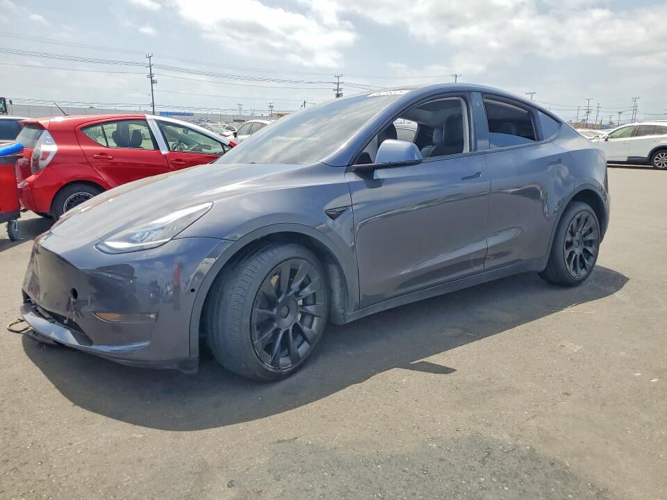 2022 TESLA Model Y