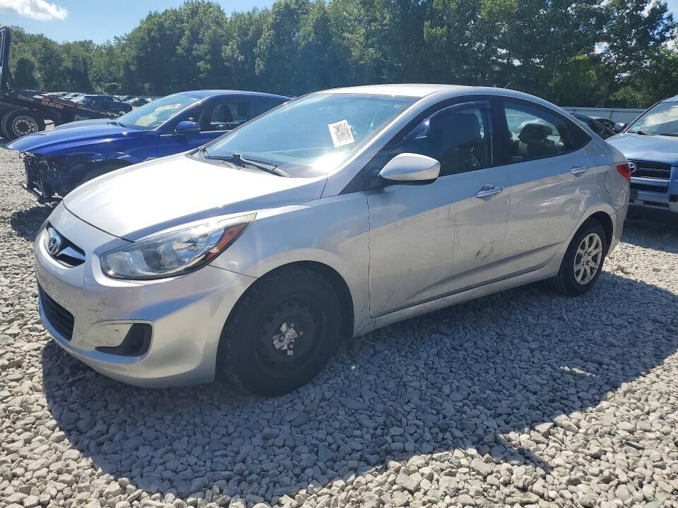 2012 HYUNDAI Accent