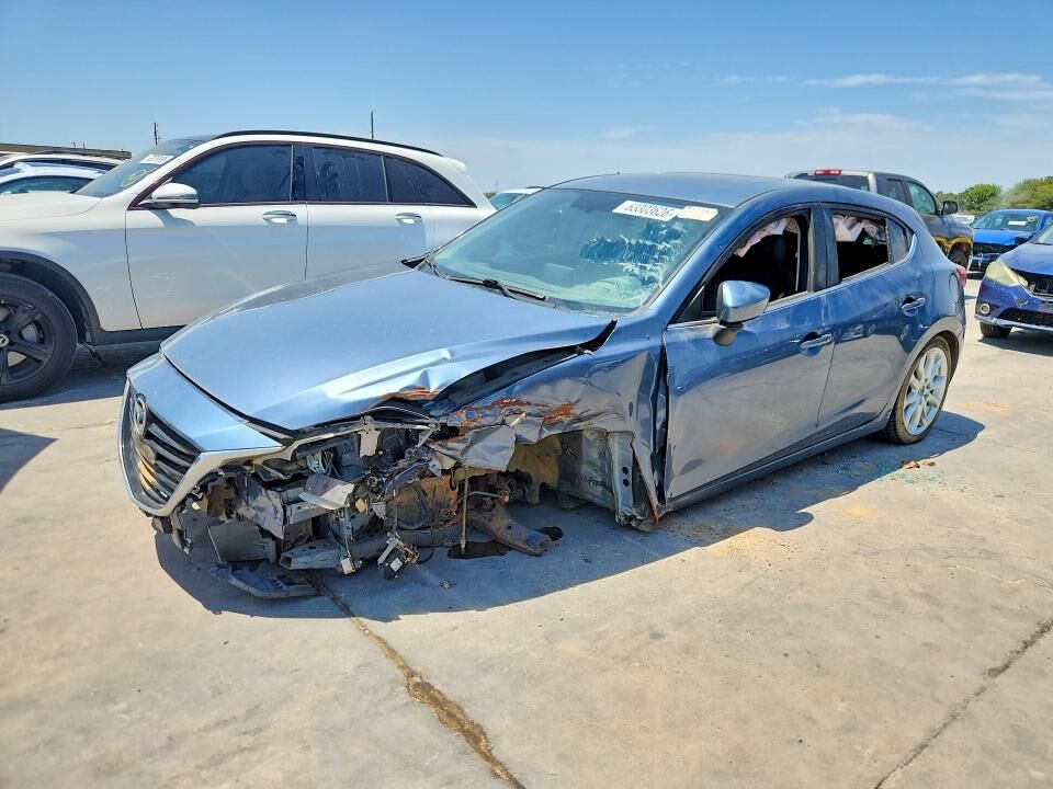 2016 MAZDA Mazda3