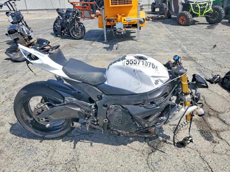 2020 SUZUKI GSX-R750