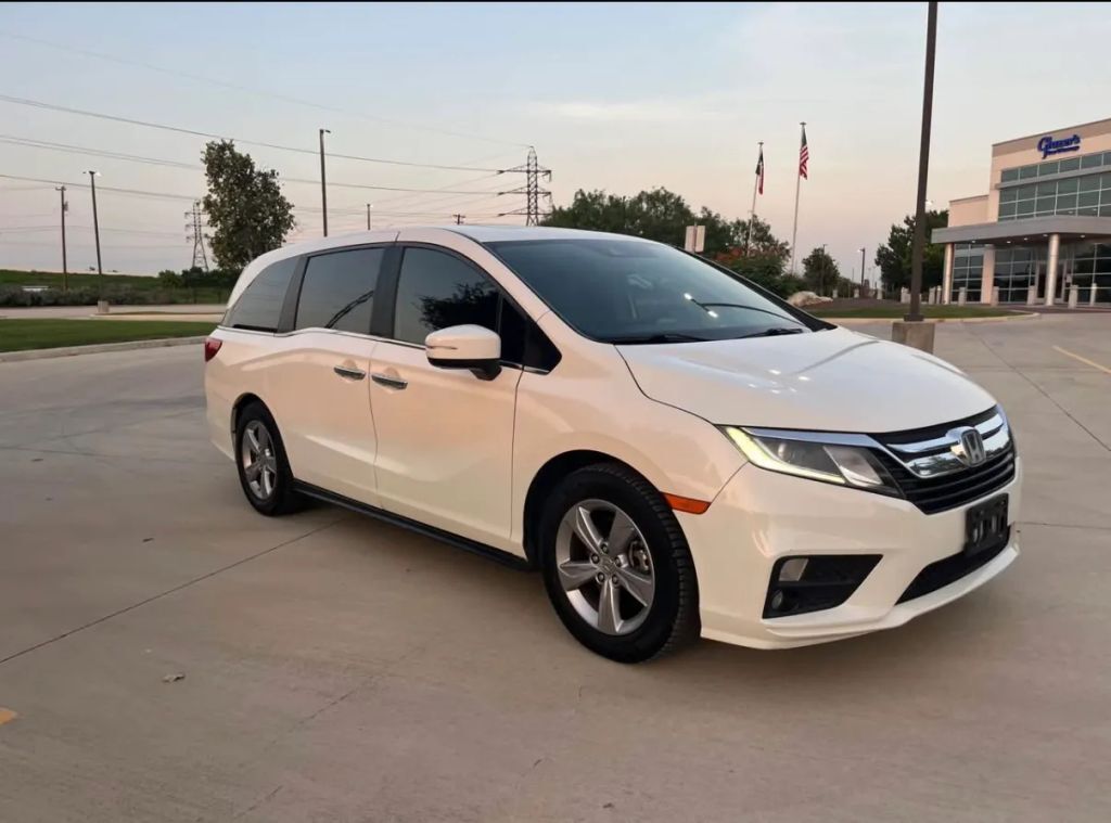 2018 HONDA Odyssey