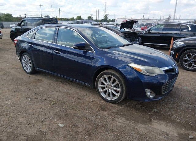 2013 TOYOTA Avalon