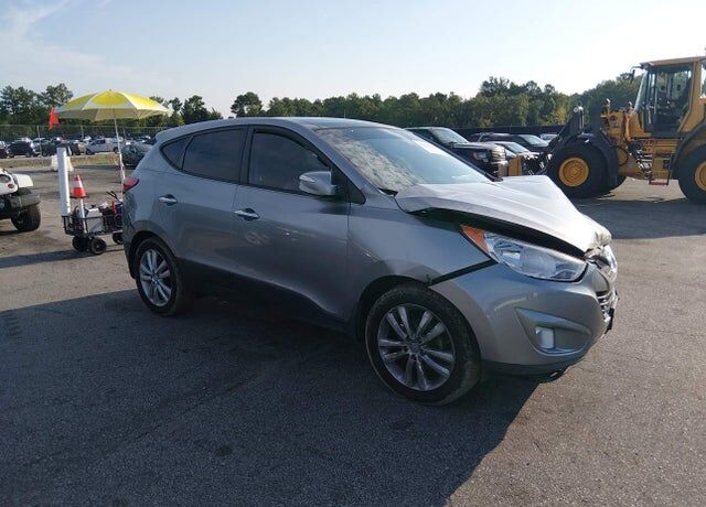 2011 HYUNDAI Tucson