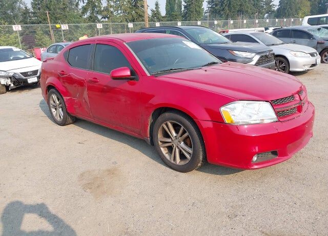 2014 DODGE Avenger