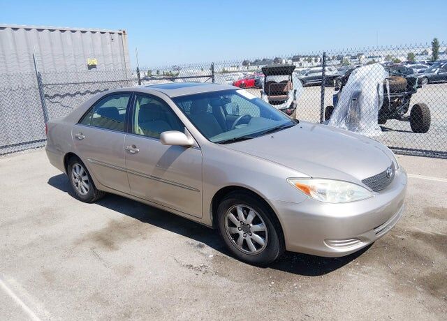 2002 TOYOTA Camry