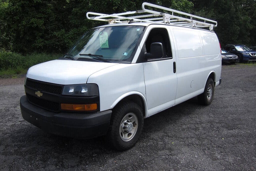 2019 CHEVROLET Express