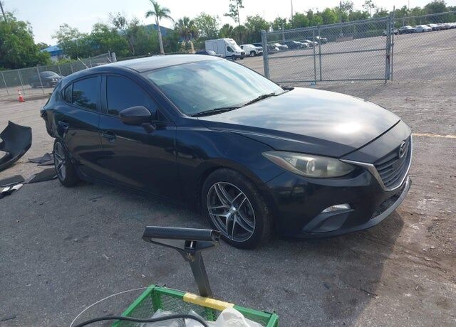 2014 MAZDA Mazda3