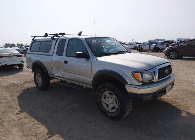 2002 TOYOTA Tacoma