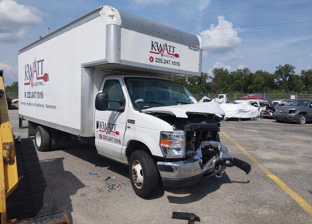2019 FORD E-350