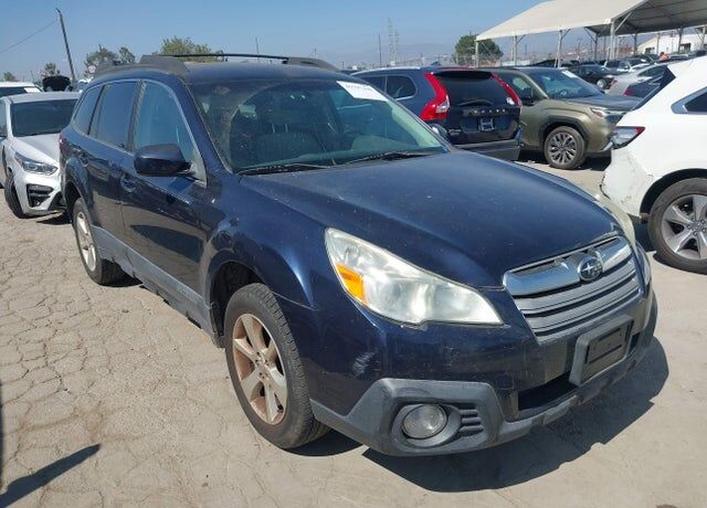 2014 SUBARU Outback