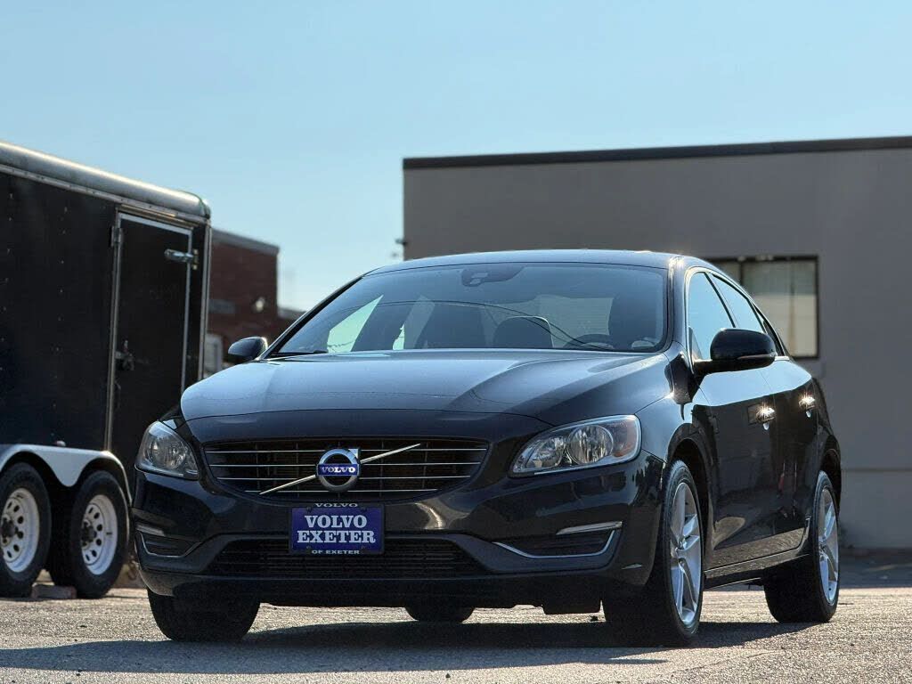 2015 VOLVO S60