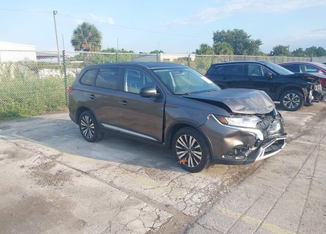 2020 MITSUBISHI Outlander