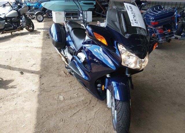 2004 HONDA ST1300