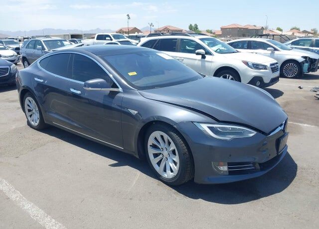 2016 TESLA Model S
